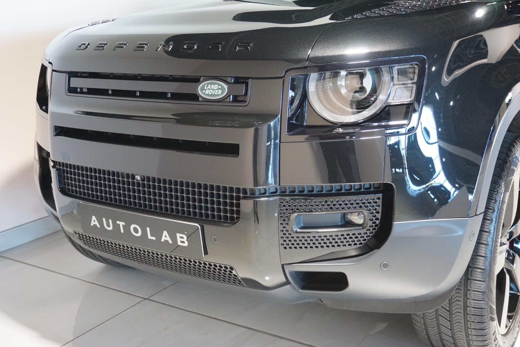 Land Rover Defender 90 3.0 D250 MHEV SE Hard Top SUV 3dr Diesel Auto 4WD SWB Euro 6 (s/s) (250 ps)